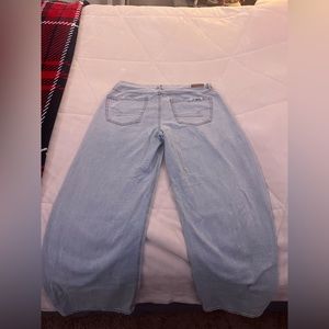 American Eagle Low Rise Skater Jeans - Women’s